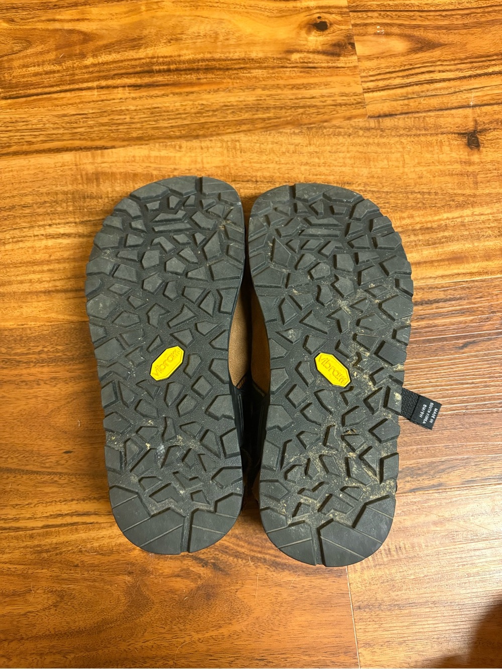 Bedrock Clog - Leather Suede - Picture 4 of 6